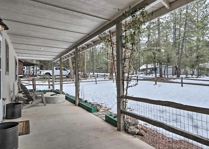 ~ 8 Mi To State Park & Trails: Mountain Holiday home *