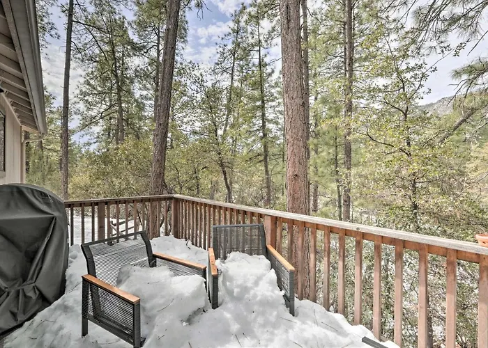 Holiday home ~ 8 Mi To State Park & Trails: Mountain
