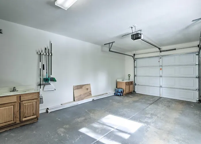 ~ 8 Mi To State Park & Trails: Mountain Holiday home